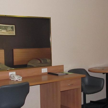 Sunpalms Motel Rockhampton Kamer foto