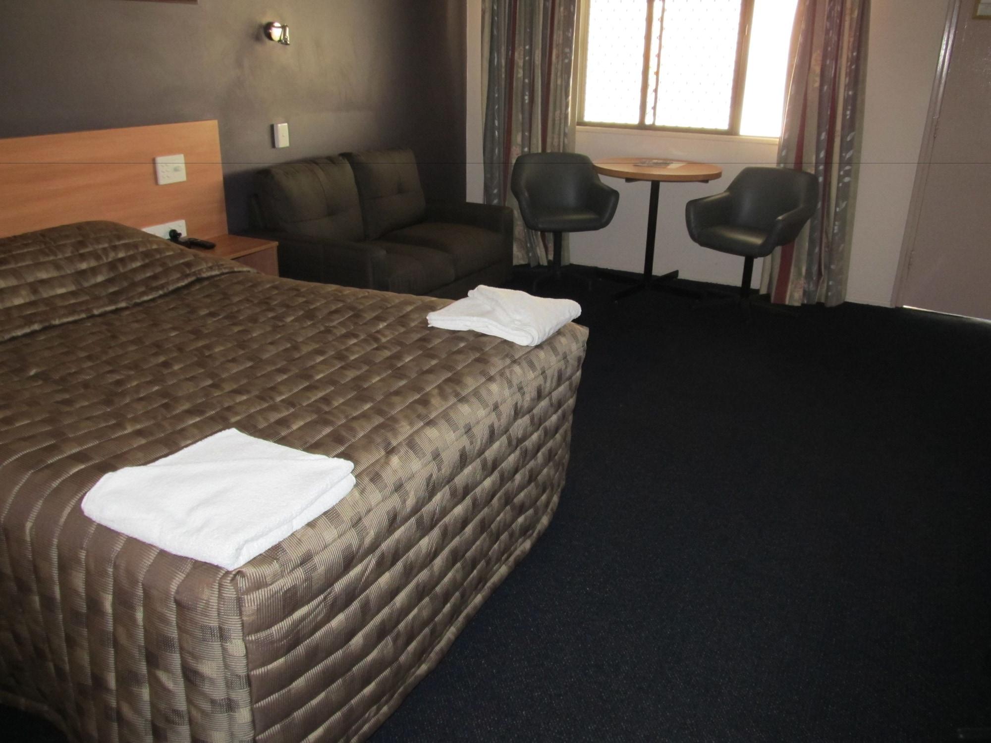 Sunpalms Motel Rockhampton Buitenkant foto