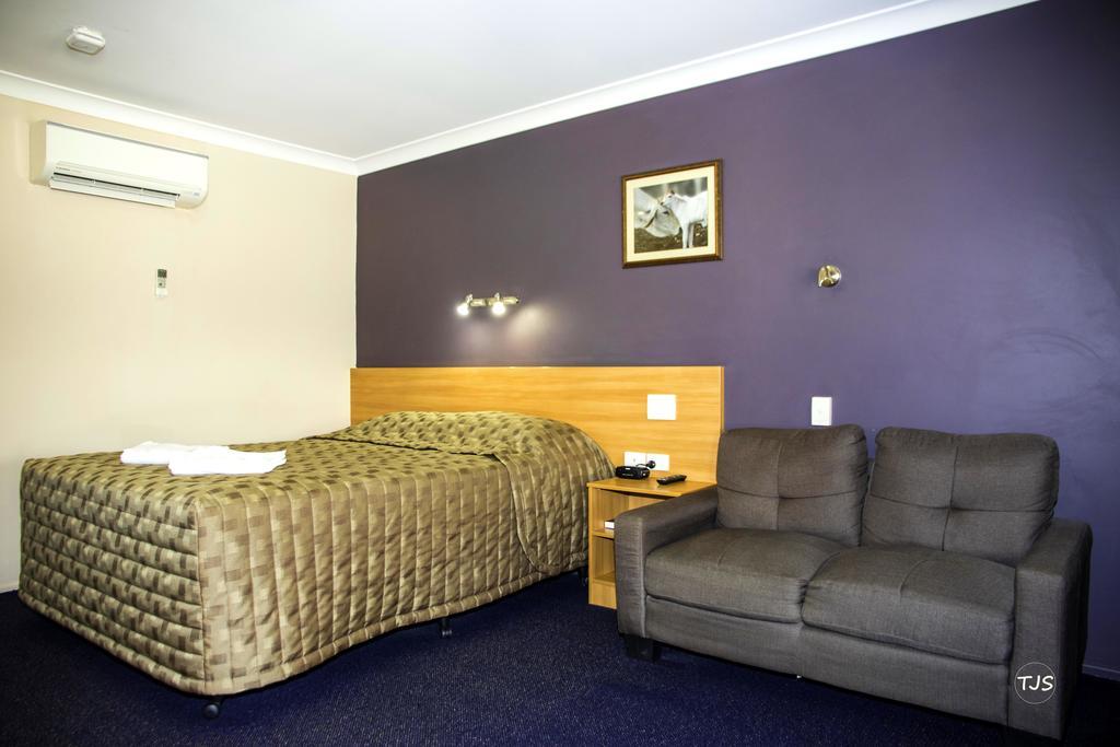 Sunpalms Motel Rockhampton Buitenkant foto